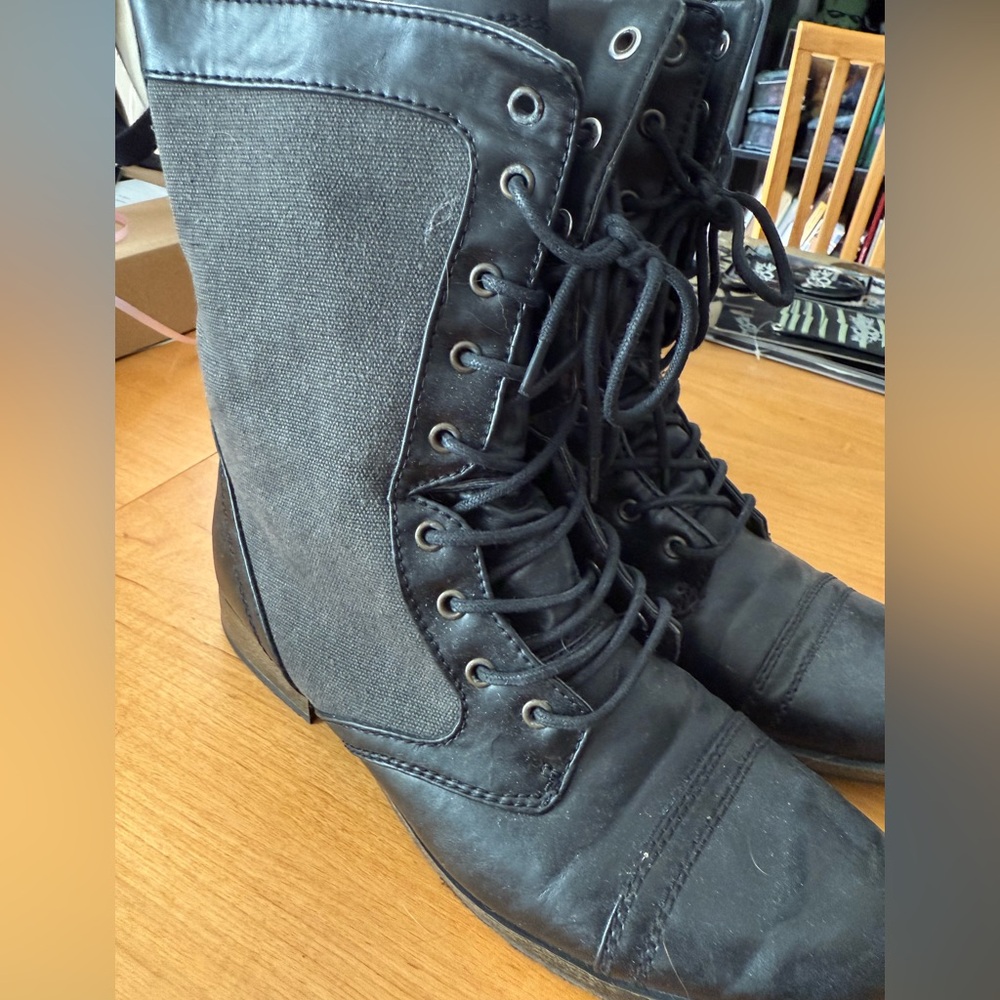 Candie's Black Lace-Up Combat Boots size 10 woman’s